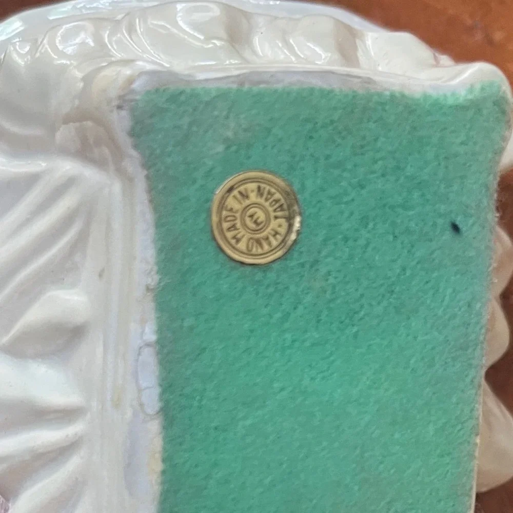 N/A vintage paper